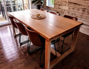 Table en bois érable massif."Demandez un devis"