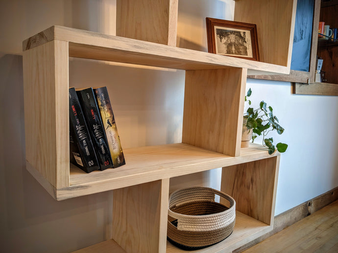 Magnifique bibliothèque étagère en bois massif.