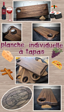 Charger l&#39;image dans la galerie, Ensemble de deux  planches à Tapas en bois de noyer noir. Elle sont aussi utilisée pour sushi, cocktail, vins et fromage. Dimensions 16&quot; X 5-5/8&quot;X7/8&quot;